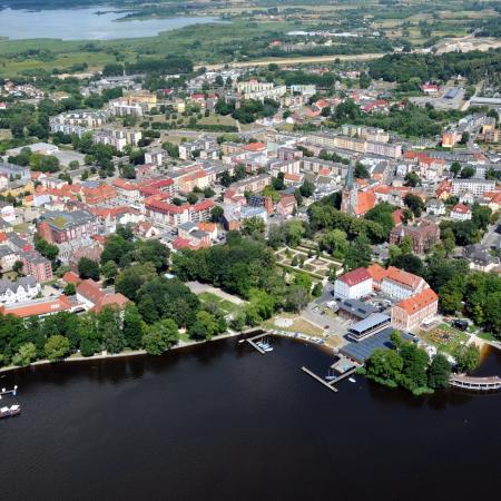 Widok na Zamek i Centrum Rewitalizacji Jezior