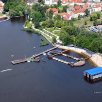Wyciąg do nart wodnych i plaża miejska