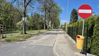 Ulica Grunwaldzka przy skrzyżowaniu z ulicą Malborską 